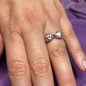 💍 ✈️ 💎 A Rare Design! Travel Ring. 2 Hearts -2 Carats approx total weight. #EA31